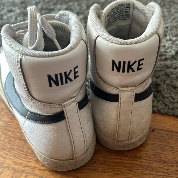 Nike Blazer Mid '77 Sneakers Size 7Y - Picture 3 of 11